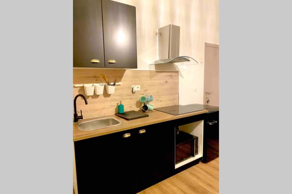 Luxury 1Bedroom Apartment Mons Exterior photo